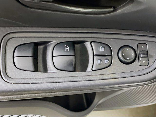 Photo of 2024 Brilliant Silver Metallic Nissan Versa