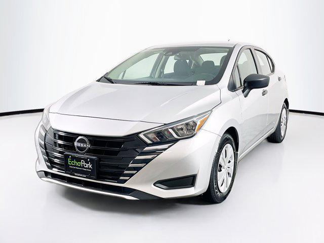 Photo of 2024 Brilliant Silver Metallic Nissan Versa