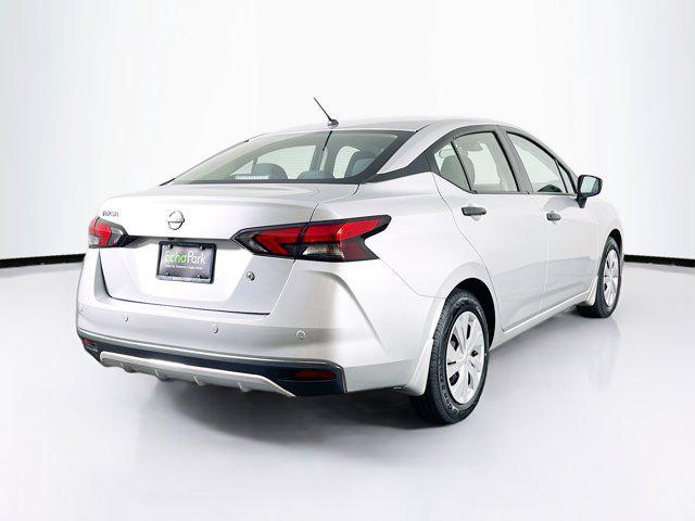 Photo of 2024 Brilliant Silver Metallic Nissan Versa