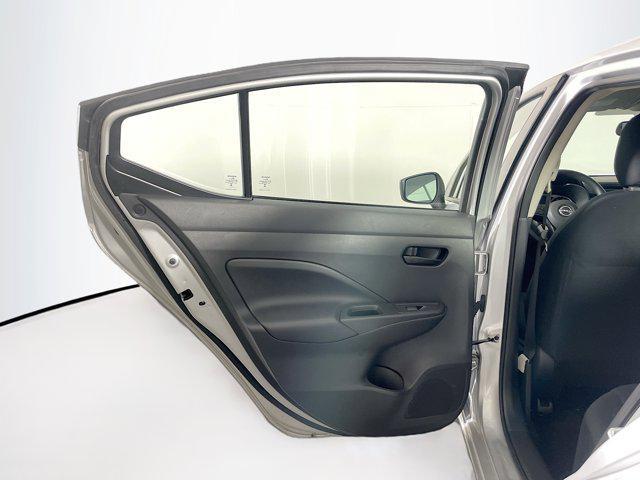 Photo of 2024 Brilliant Silver Metallic Nissan Versa
