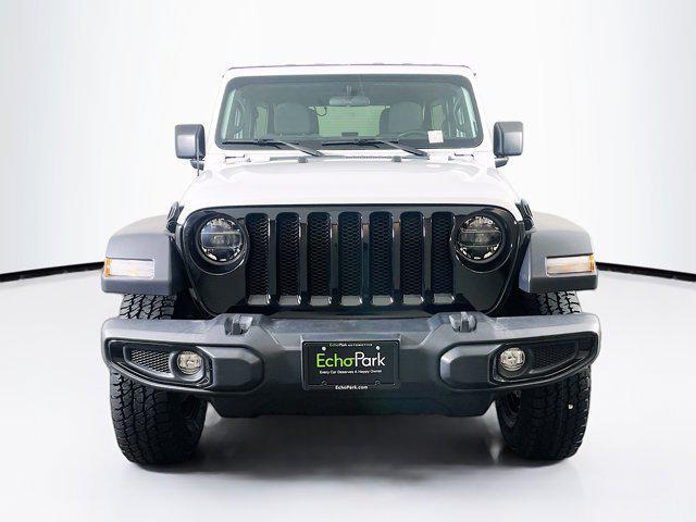 Photo of 2022 Bright White Clearcoat Jeep Wrangler