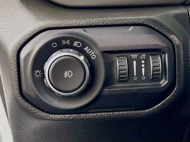 Photo of 2022 Bright White Clearcoat Jeep Wrangler