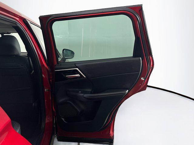 Photo of 2023 Red Diamond Mitsubishi Outlander