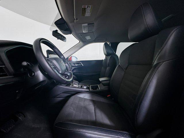 Photo of 2023 Red Diamond Mitsubishi Outlander