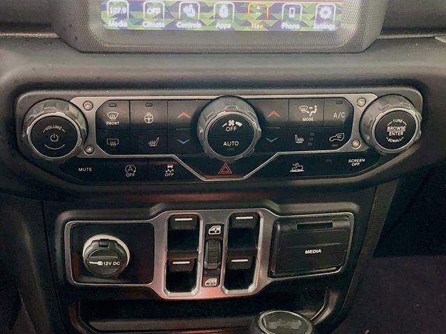 Photo of 2021 Bright White Clearcoat Jeep Wrangler Unlimited