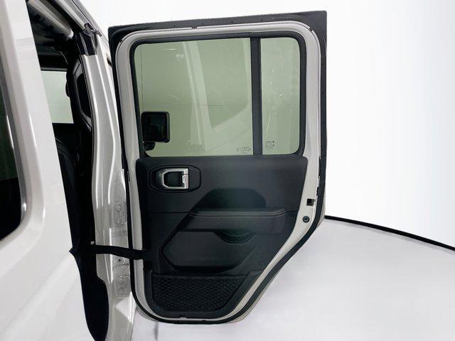 Photo of 2021 Bright White Clearcoat Jeep Wrangler Unlimited