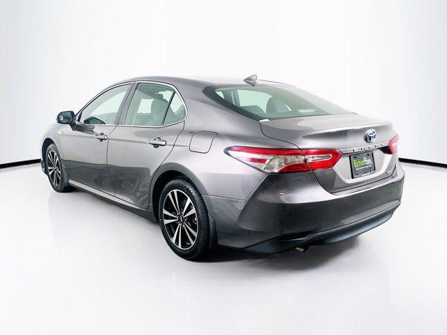 Photo of 2020 Predawn Gray Mica Toyota Camry