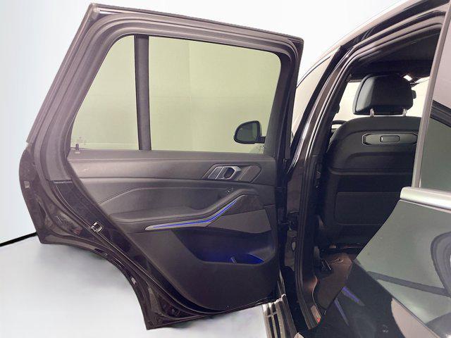 Photo of 2024 Black Sapphire Metallic BMW X5