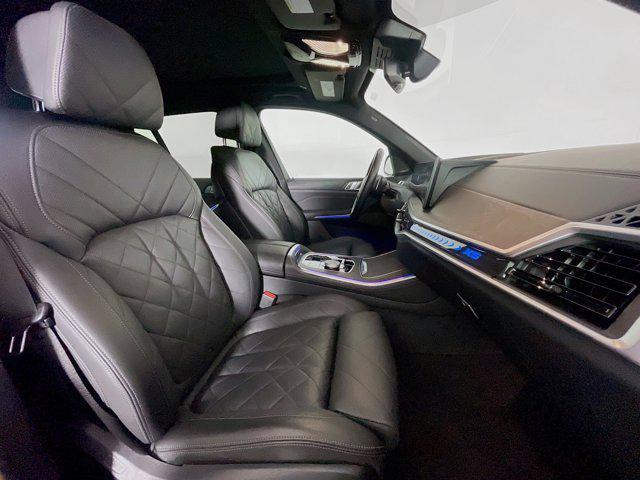 Photo of 2024 Black Sapphire Metallic BMW X5