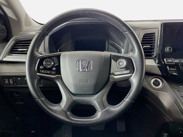 Photo of 2019 White Diamond Pearl Honda Odyssey