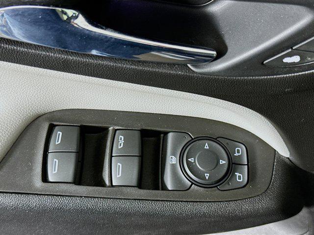 Photo of 2020 Midnight Blue Metallic Chevrolet Equinox