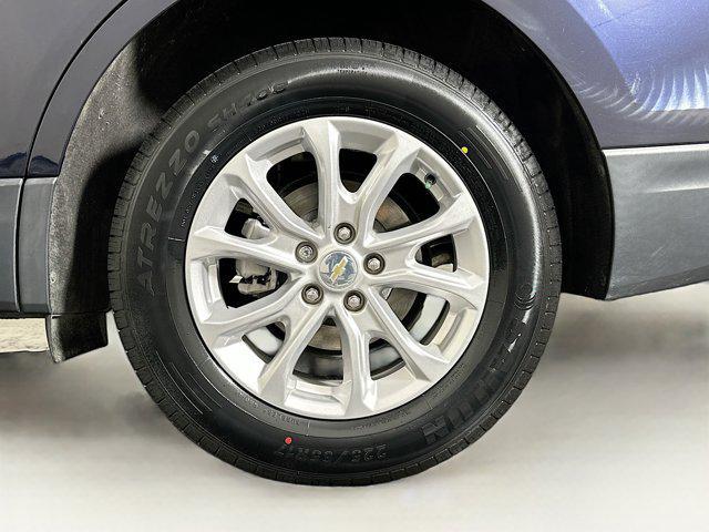 Photo of 2020 Midnight Blue Metallic Chevrolet Equinox