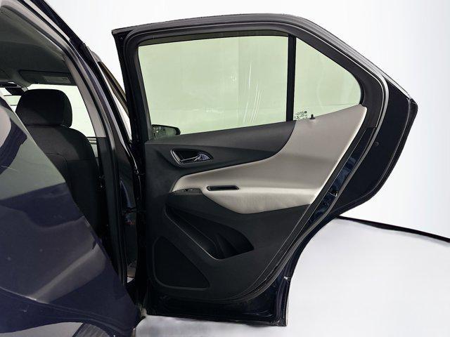 Photo of 2020 Midnight Blue Metallic Chevrolet Equinox