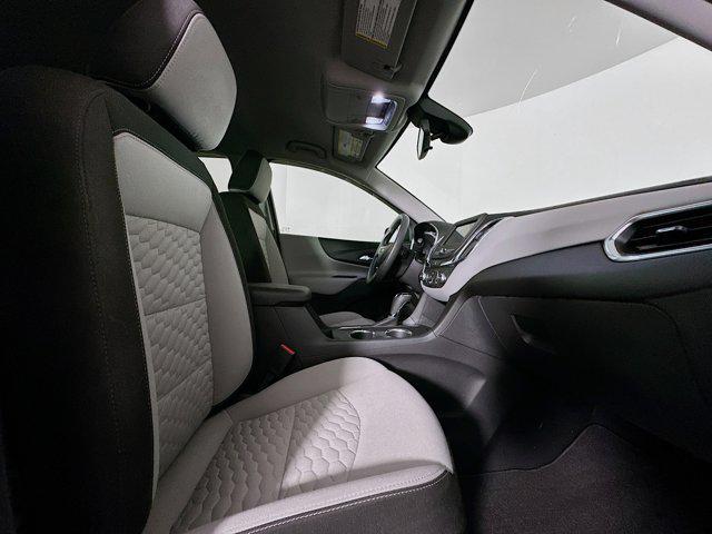 Photo of 2020 Midnight Blue Metallic Chevrolet Equinox