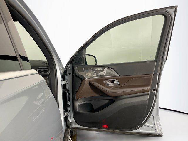 Photo of 2022 Silver Mercedes-Benz GLE 350