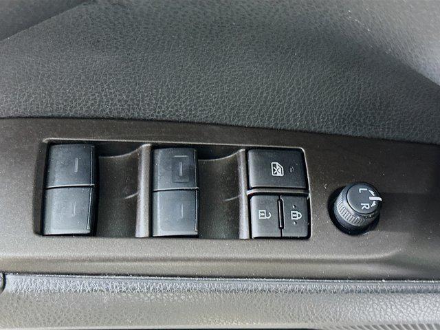 Photo of 2024 Ice Cap Toyota Camry