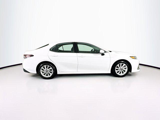 Photo of 2024 Ice Cap Toyota Camry