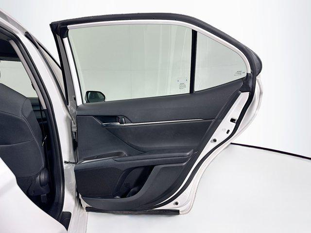 Photo of 2024 Ice Cap Toyota Camry