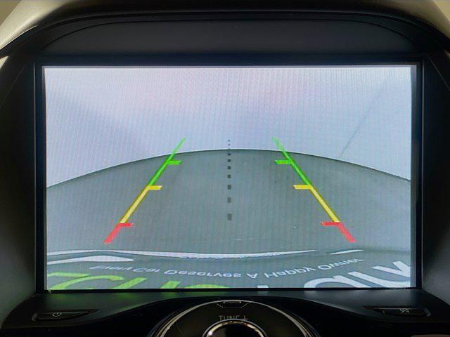 Photo of 2019 White Platinum Metallic Tri-Coat Ford Escape