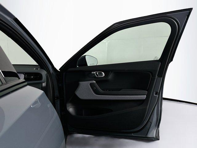 Photo of 2022 Gray Polestar 2