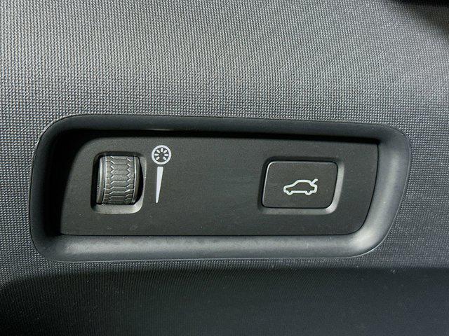 Photo of 2022 Gray Polestar 2