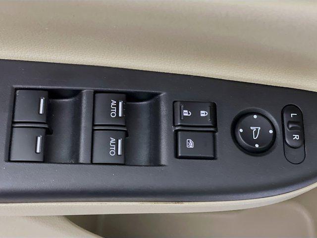 Photo of 2017 Lunar Silver Metallic Honda Accord Hybrid