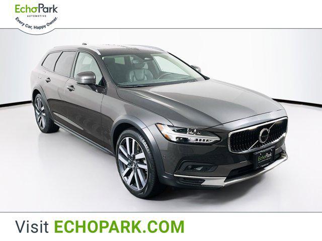 2022 Volvo V90 Cross Country