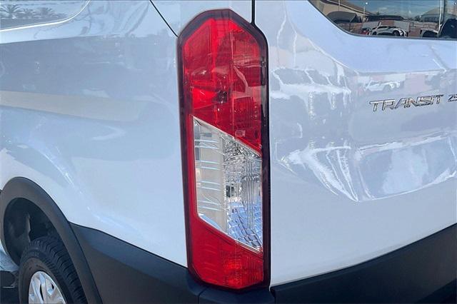 Photo of 2024 Oxford White Ford Transit-250