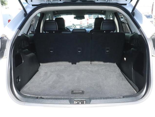 Photo of 2022 Oxford White Ford Edge