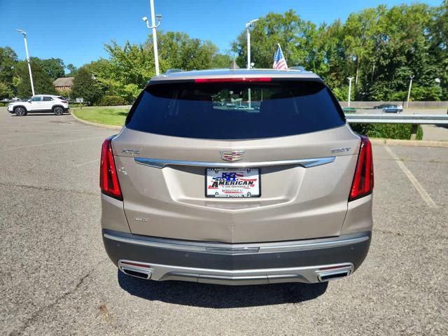 Photo of 2022 Latte Metallic Cadillac XT5
