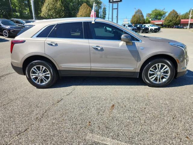 Photo of 2022 Latte Metallic Cadillac XT5
