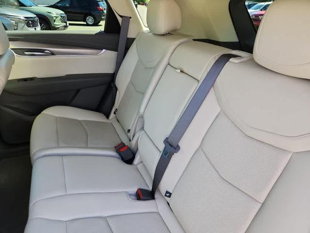 Photo of 2022 Latte Metallic Cadillac XT5