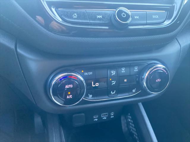 Photo of 2022 Summit White Chevrolet Trailblazer