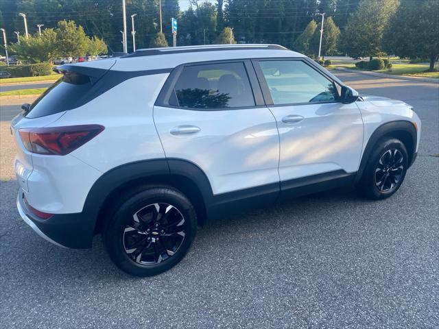 Photo of 2022 Summit White Chevrolet Trailblazer
