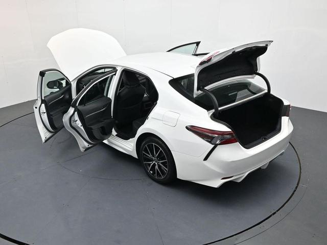 Photo of 2023 Wind Chill Pearl / Midnight Black Metallic Toyota Camry