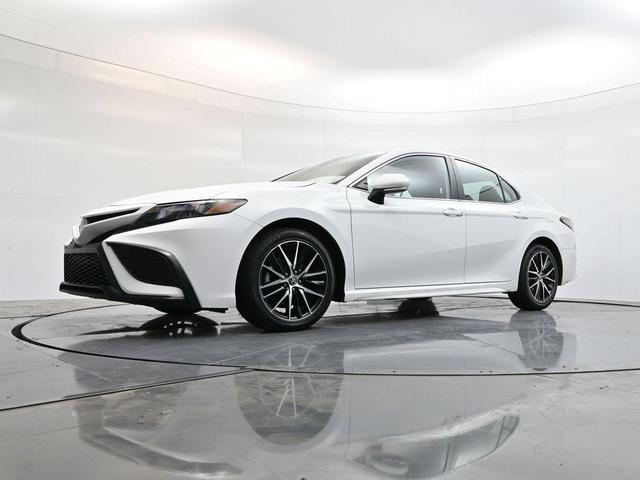 Photo of 2023 Wind Chill Pearl / Midnight Black Metallic Toyota Camry