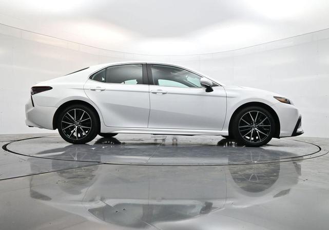 Photo of 2023 Wind Chill Pearl / Midnight Black Metallic Toyota Camry