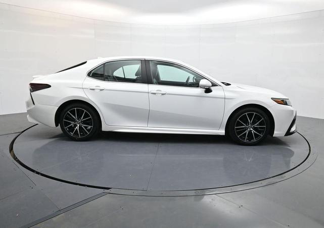Photo of 2023 Wind Chill Pearl / Midnight Black Metallic Toyota Camry