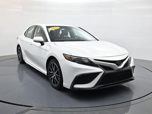 Photo of 2023 Wind Chill Pearl / Midnight Black Metallic Toyota Camry