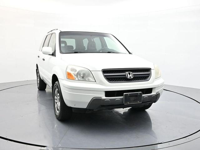 Photo of 2005 Taffeta White Honda Pilot