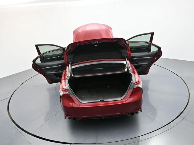 Photo of 2018 Ruby Flare Pearl Toyota Camry