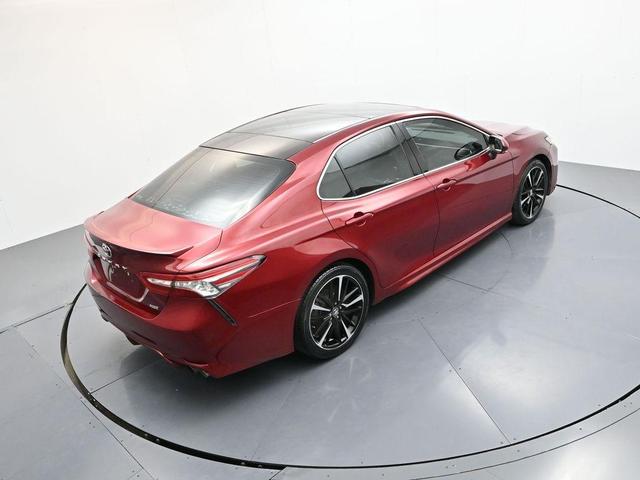 Photo of 2018 Ruby Flare Pearl Toyota Camry