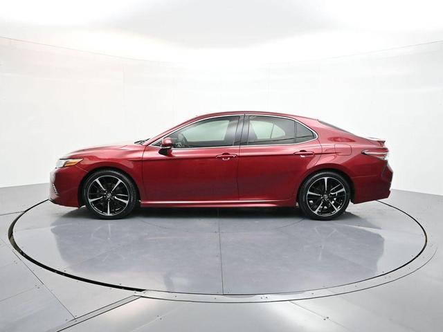 Photo of 2018 Ruby Flare Pearl Toyota Camry