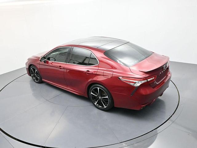 Photo of 2018 Ruby Flare Pearl Toyota Camry