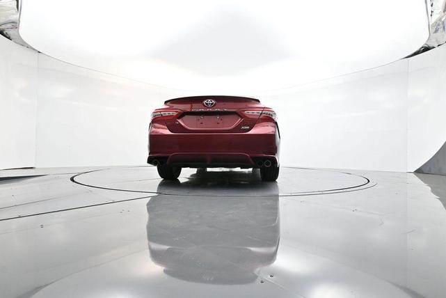 Photo of 2018 Ruby Flare Pearl Toyota Camry