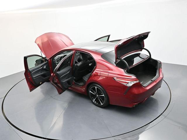 Photo of 2018 Ruby Flare Pearl Toyota Camry
