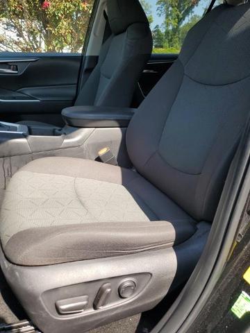 Photo of 2024 Black Toyota RAV4