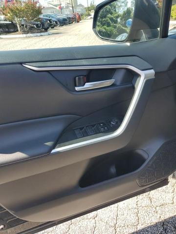 Photo of 2024 Black Toyota RAV4