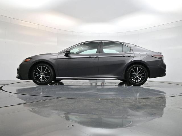 Photo of 2023 Gray Toyota Camry