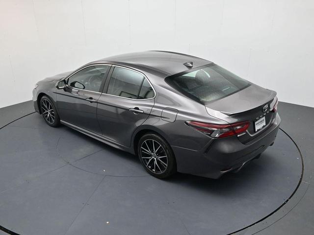 Photo of 2023 Gray Toyota Camry
